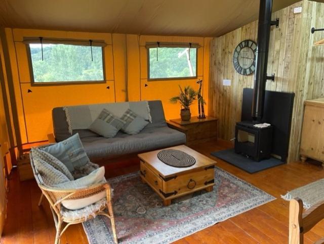 Mountain View Safari Tent With Hot Tub In The Heart Of Snowdonia Dolgellau Extérieur photo